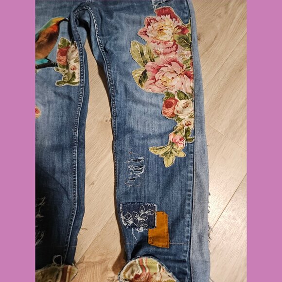 Floral Bird Upcycled art jeans 33 x 27 altered boyfriend distressed applique - Picture 4 of 13